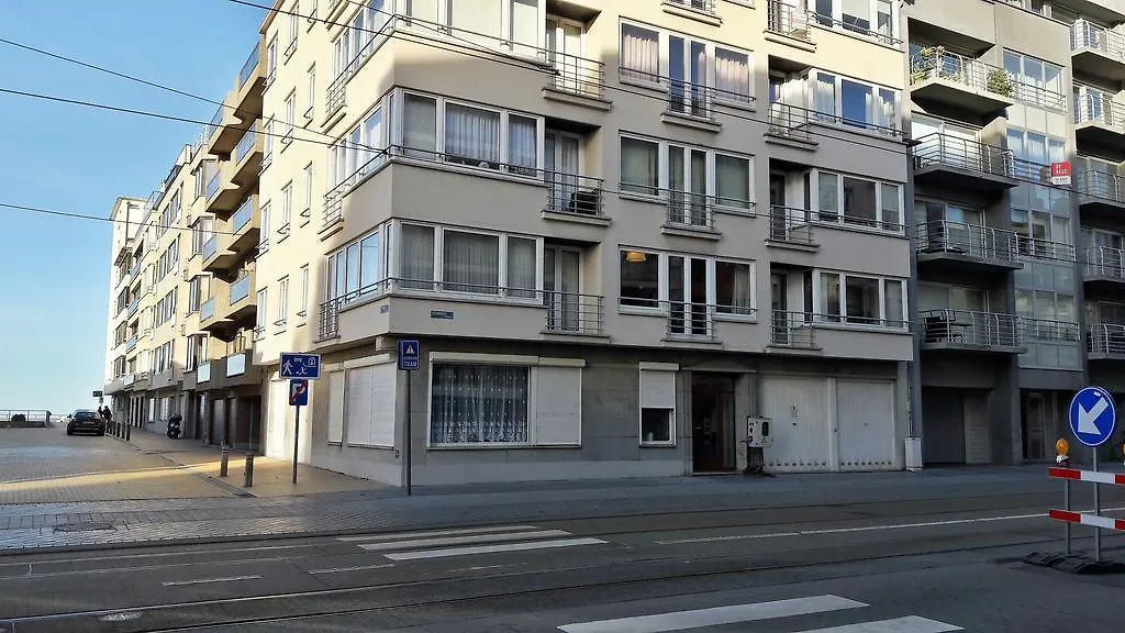 Apartment Petit Nice Oostende Belgium